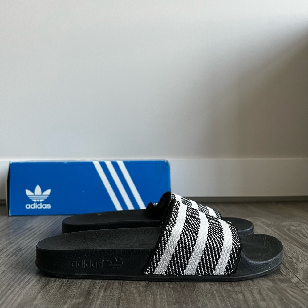 ADIDAS • Adilette Primeknit Slides - Picture 4 of 7